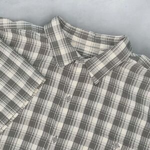 Patagonia Shirt Mens XL Gray Plaid Organic Cotton Button Up Short Slv Seersucker